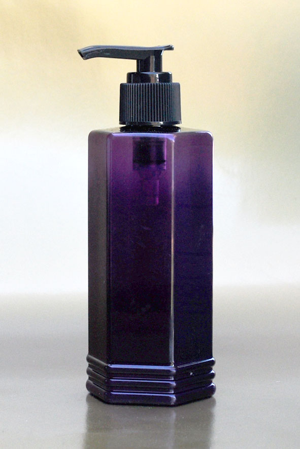 SNSET-250HEXPETPBFRP-250ml Hexagonal PET Purple Bottle with Black Fine Ribbed Pump 24/410  